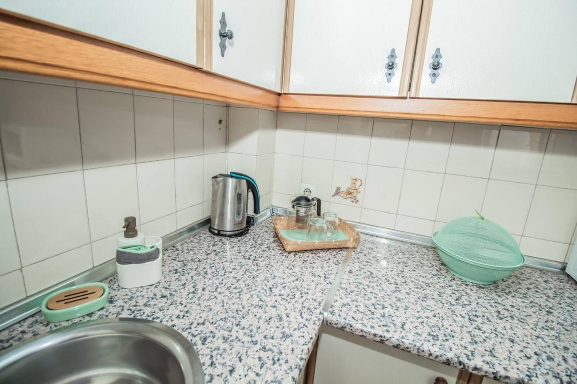 Cd-1926 Three Bedroom In Appartement